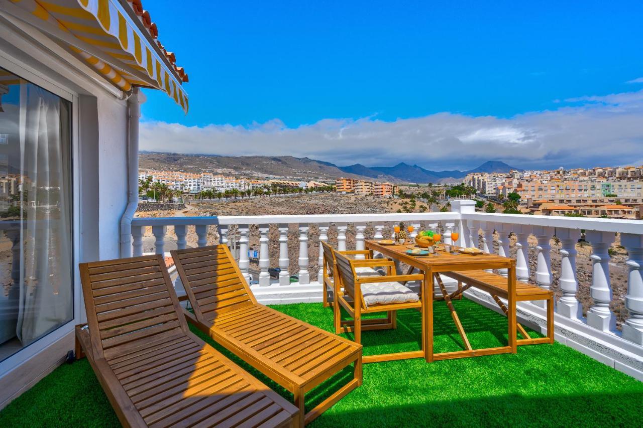 Good Mood - Sunny Seaview Apartment Каляо Салвахе Екстериор снимка