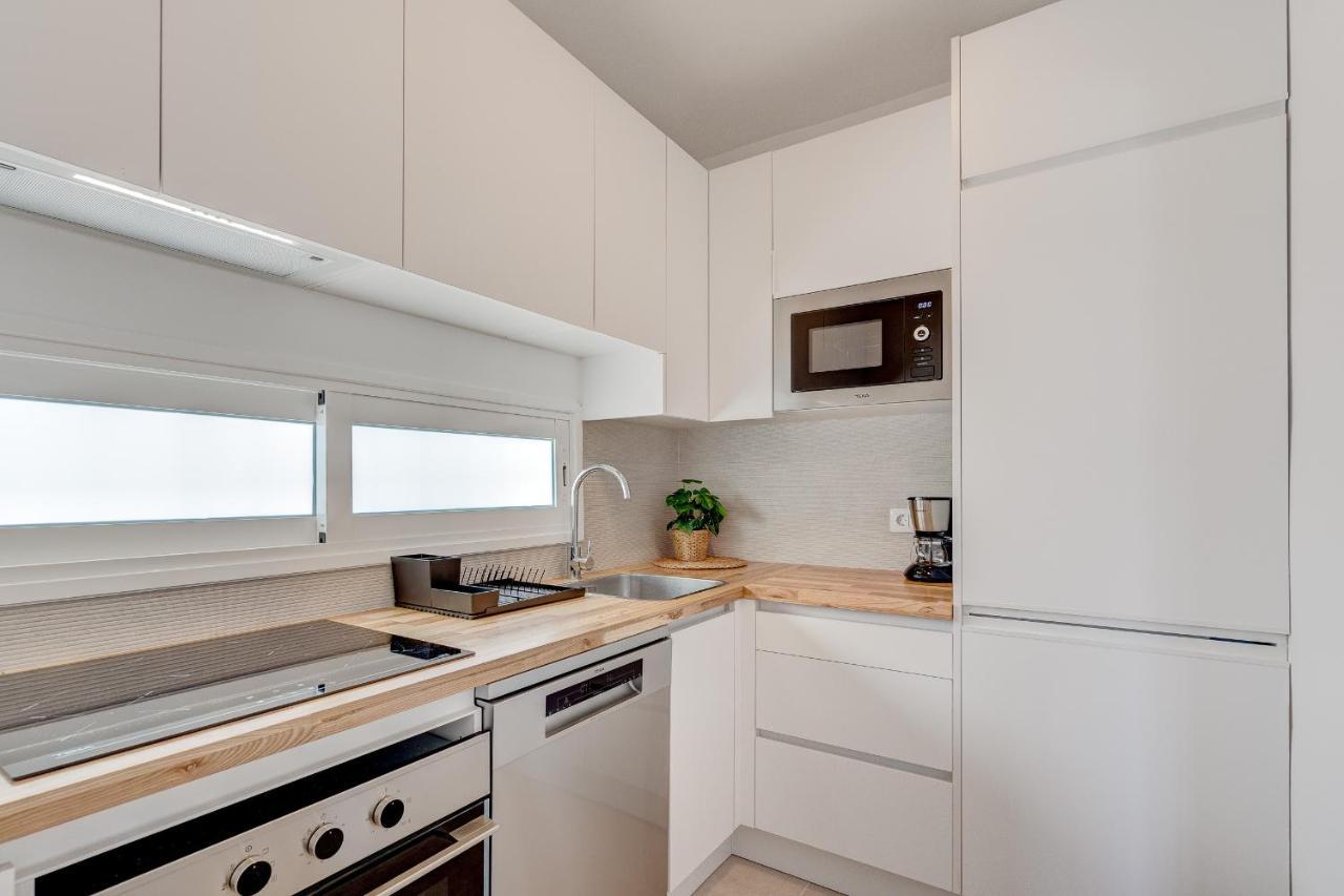 Good Mood - Sunny Seaview Apartment Каляо Салвахе Екстериор снимка