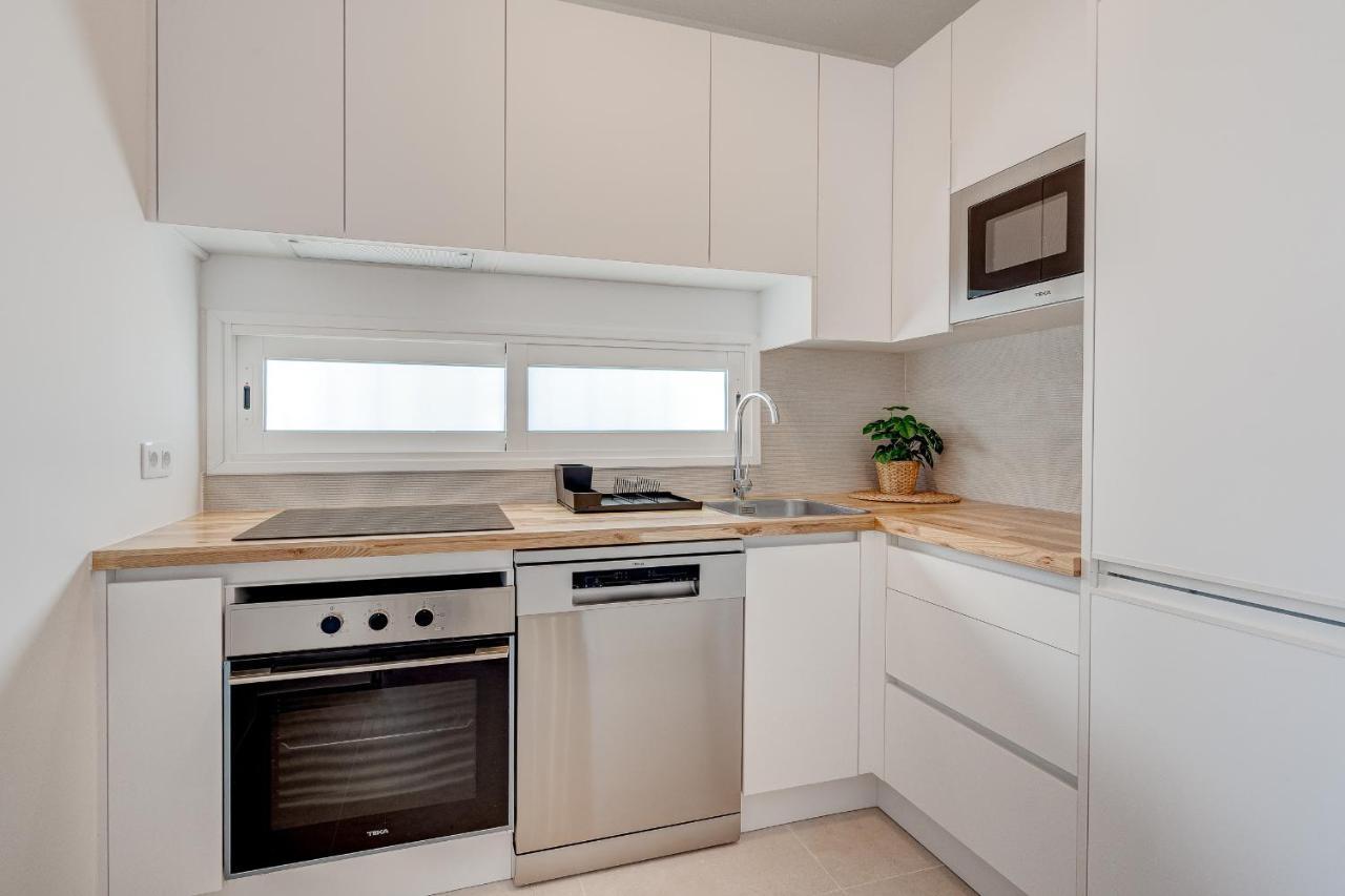 Good Mood - Sunny Seaview Apartment Каляо Салвахе Екстериор снимка
