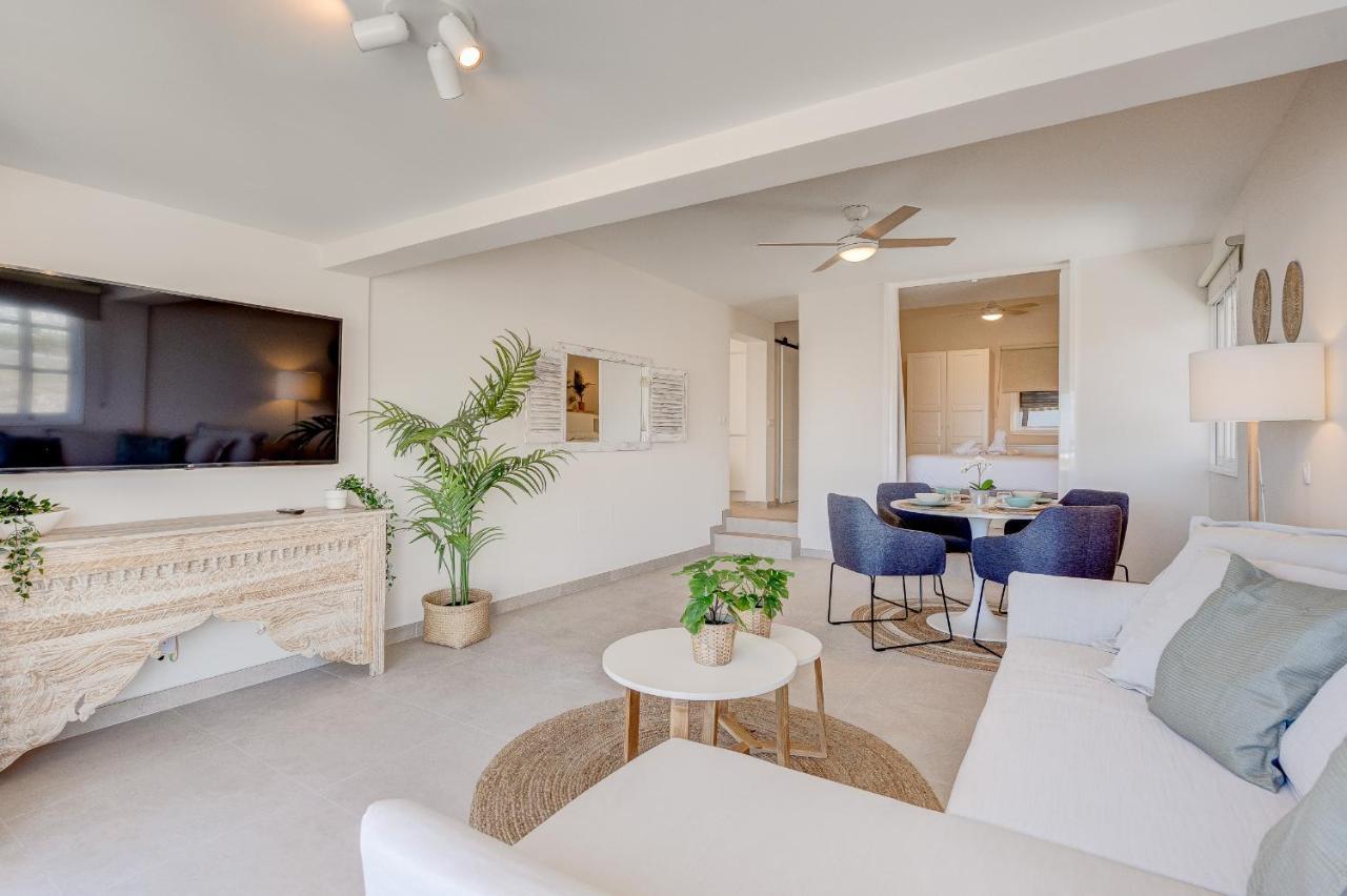 Good Mood - Sunny Seaview Apartment Каляо Салвахе Екстериор снимка